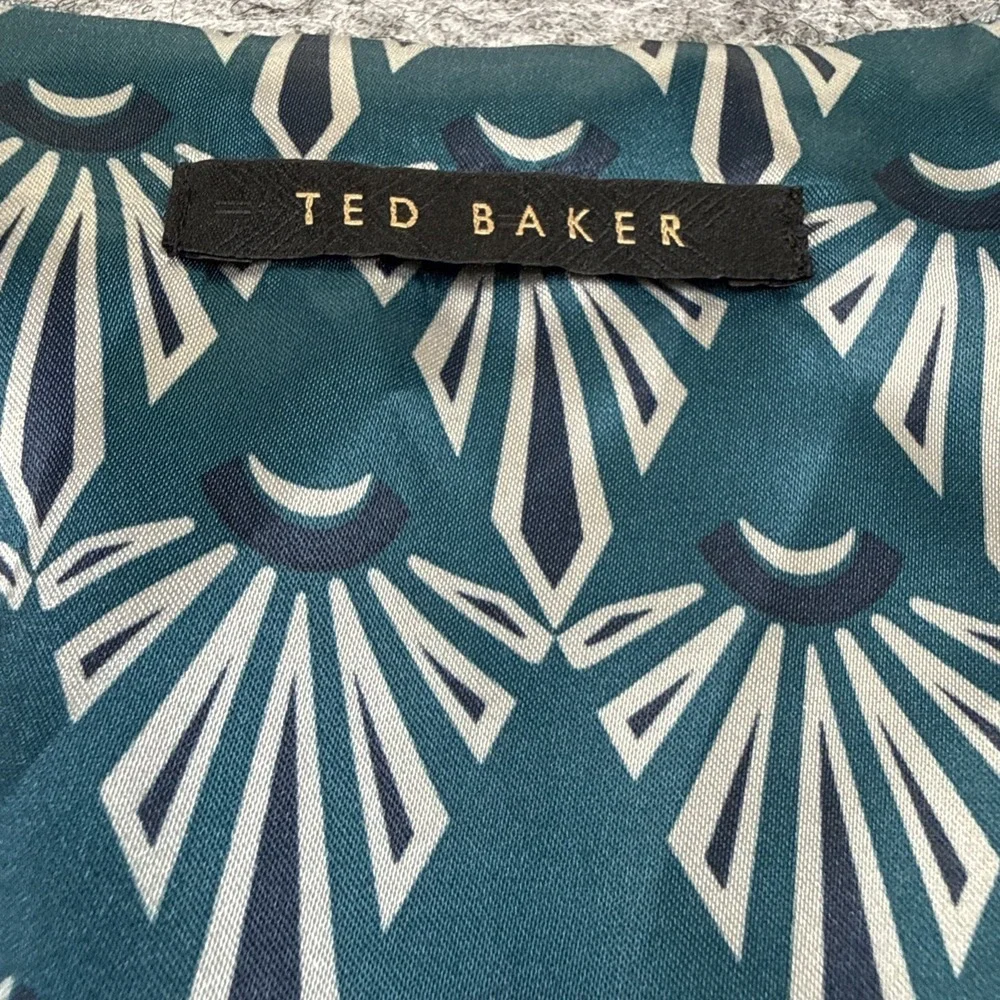 Ted Baker London waistcoat suit vest men's 38R gray wool modern fit dapper Italy